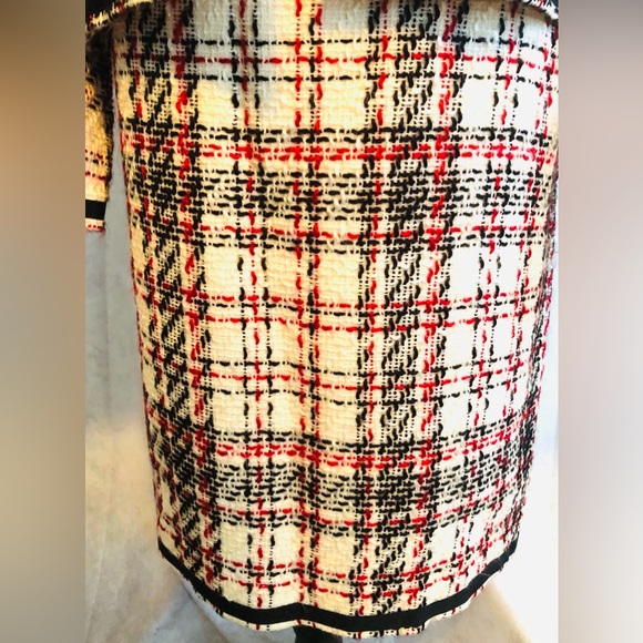 Chadwicks 2 piece, red, black and white tweed skirt set - Picture 3 of 7